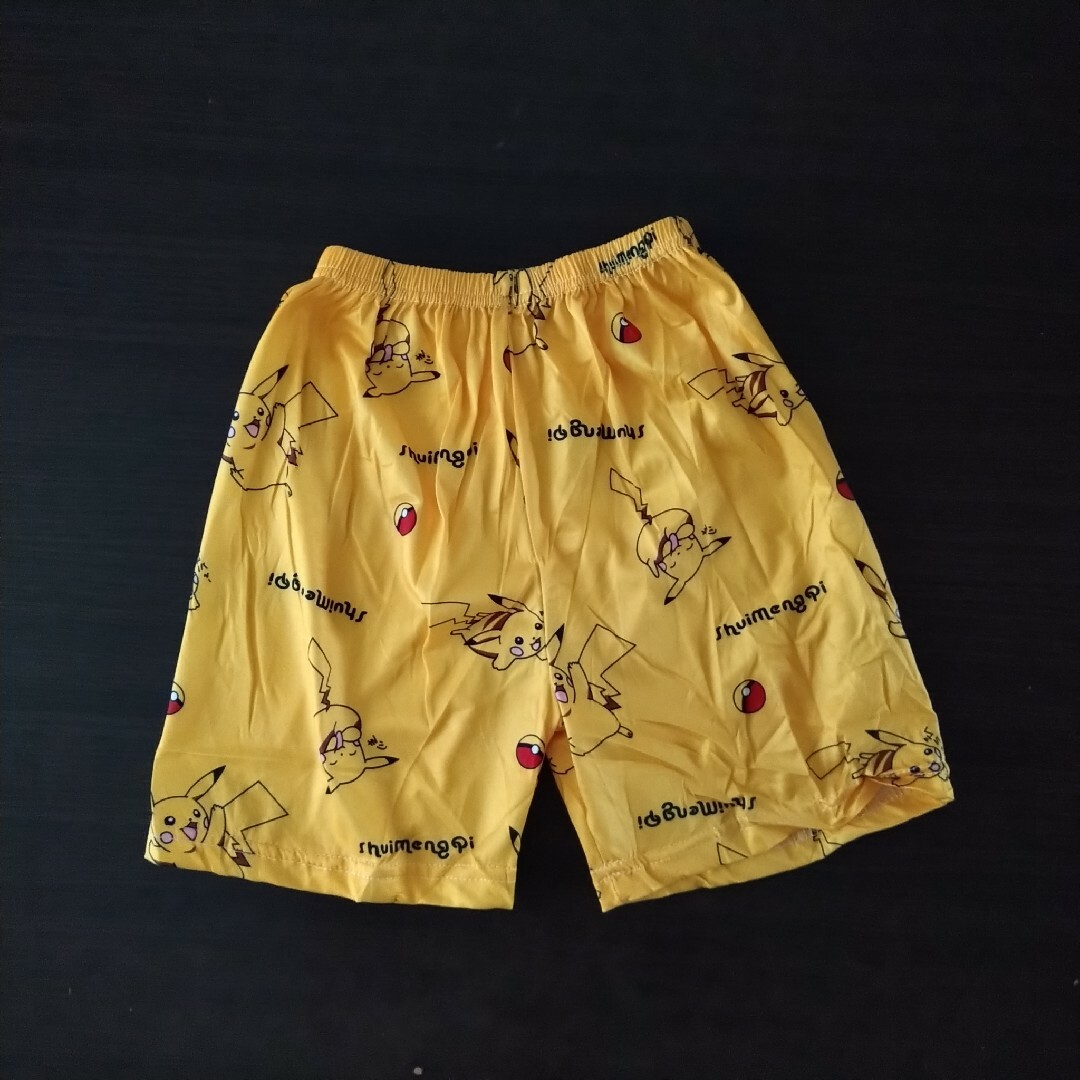 ゆうり様専用　　ピカチュウ　パジャマ　半袖　上下セット キッズ/ベビー/マタニティのキッズ服男の子用(90cm~)(パジャマ)の商品写真