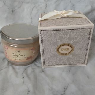 サボン(SABON)の[使用期限切れ][新品未使用]SABON ボディスクラブ ローズティー(ボディスクラブ)