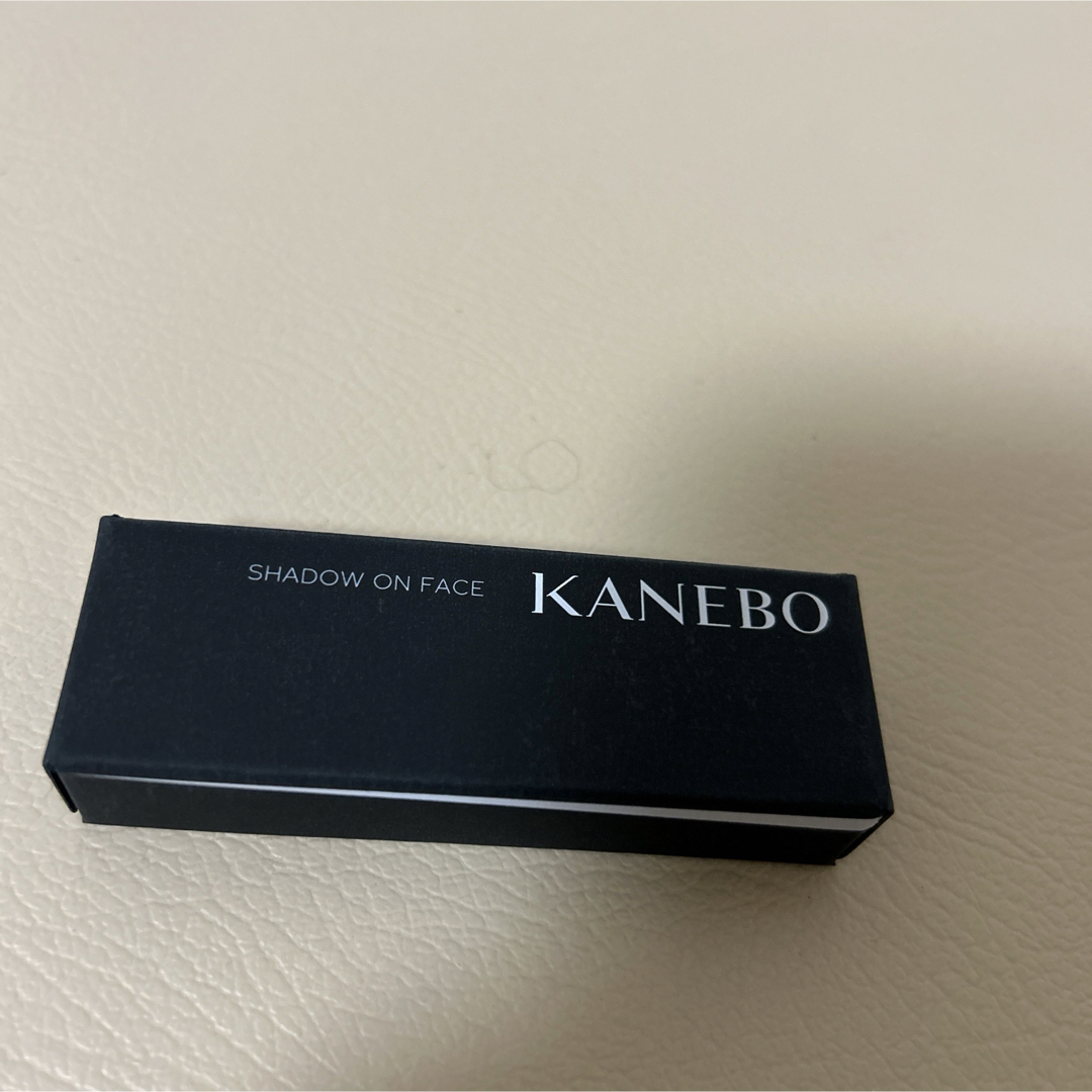 Kanebo(カネボウ)のカネボウ シャドウオンフェース 01 Gimmick Taupe コスメ/美容のベースメイク/化粧品(フェイスカラー)の商品写真