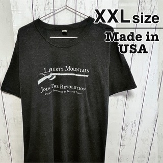 メイドインユーエスエー(MADE IN USA)のUSA製　Tシャツ　XXL　グレー　プリント　銃　クルーネック　アメリカ　古着(Tシャツ/カットソー(半袖/袖なし))