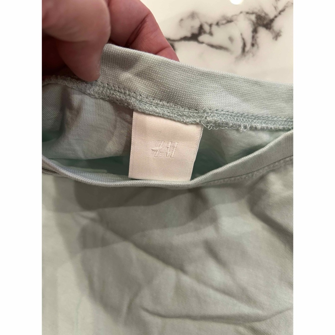 H&M(エイチアンドエム)のH&Ｍ レディース　Sサイズ　水色カットソー レディースのトップス(Tシャツ(半袖/袖なし))の商品写真