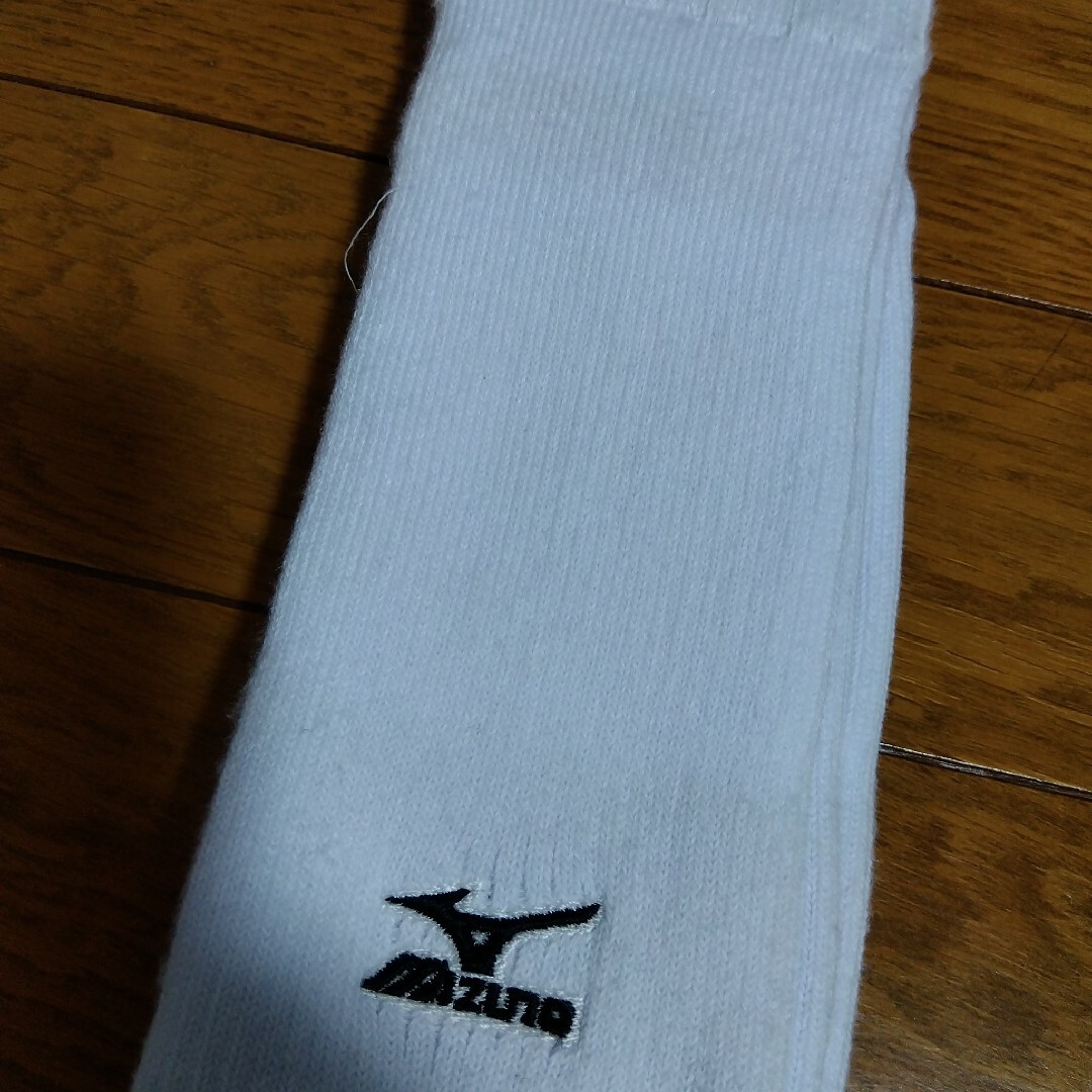 MIZUNO(ミズノ)の【MIZUNO】つま先かかと消臭設計　白い靴下/26〜28㌢…訳あり メンズのレッグウェア(ソックス)の商品写真