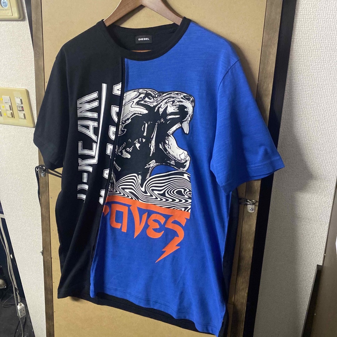 DIESEL(ディーゼル)の【新品】DIESEL デザイン プリントTシャツ Lサイズ メンズのトップス(Tシャツ/カットソー(半袖/袖なし))の商品写真