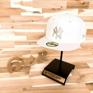 ニューエラー(NEW ERA)の未使用【ニューエラ×ニューヨーク・ヤンキース】キャップ オフホワイト×グレー(キャップ)