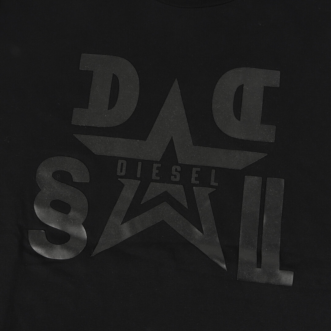 DIESEL(ディーゼル)のDIESEL ディーゼル Tシャツ サイズ:XL ラバー グラフィック ロゴ クルーネック 半袖Tシャツ OOSW9M-T-DIEGO-A8-OCATM ブラック 黒 トップス カットソー【メンズ】【中古】 メンズのトップス(Tシャツ/カットソー(半袖/袖なし))の商品写真