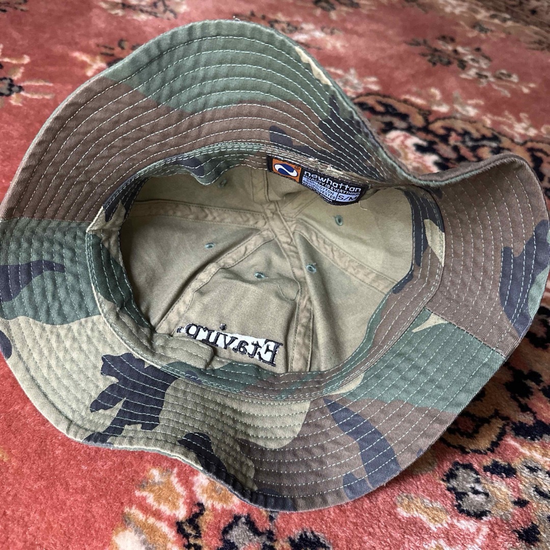 1LDK SELECT(ワンエルディーケーセレクト)の【新品】Etavirp Logo Bucket Hat.camo S/M メンズの帽子(ハット)の商品写真