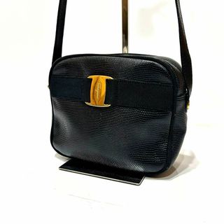 サルヴァトーレフェラガモ(Salvatore Ferragamo)の【美品】Salvatore Ferragamo ヴァラ　ショルダーバッグ(ショルダーバッグ)