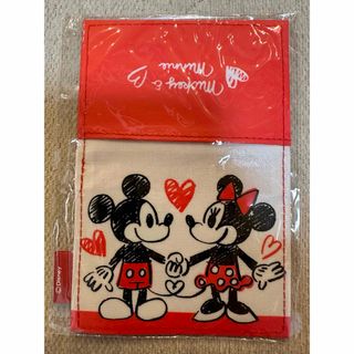 ディズニー(Disney)のディズニー  ミッキー&ミニー  パスケース   定期入れ　新品  Disney(パスケース/IDカードホルダー)