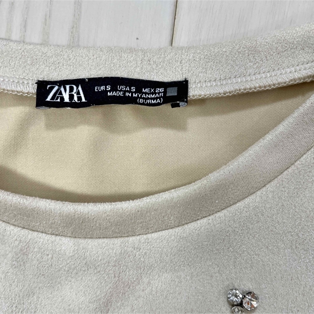 ZARA(ザラ)の【ZARA】美品  ザラ  ビジュー  スエード  ワンピース レディースのワンピース(ミニワンピース)の商品写真