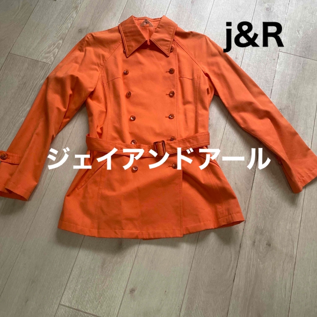 J&R(ジェイアンドアール)のJ&R ジェイアンドアール　トレンチコート　ショートM レディースのジャケット/アウター(トレンチコート)の商品写真