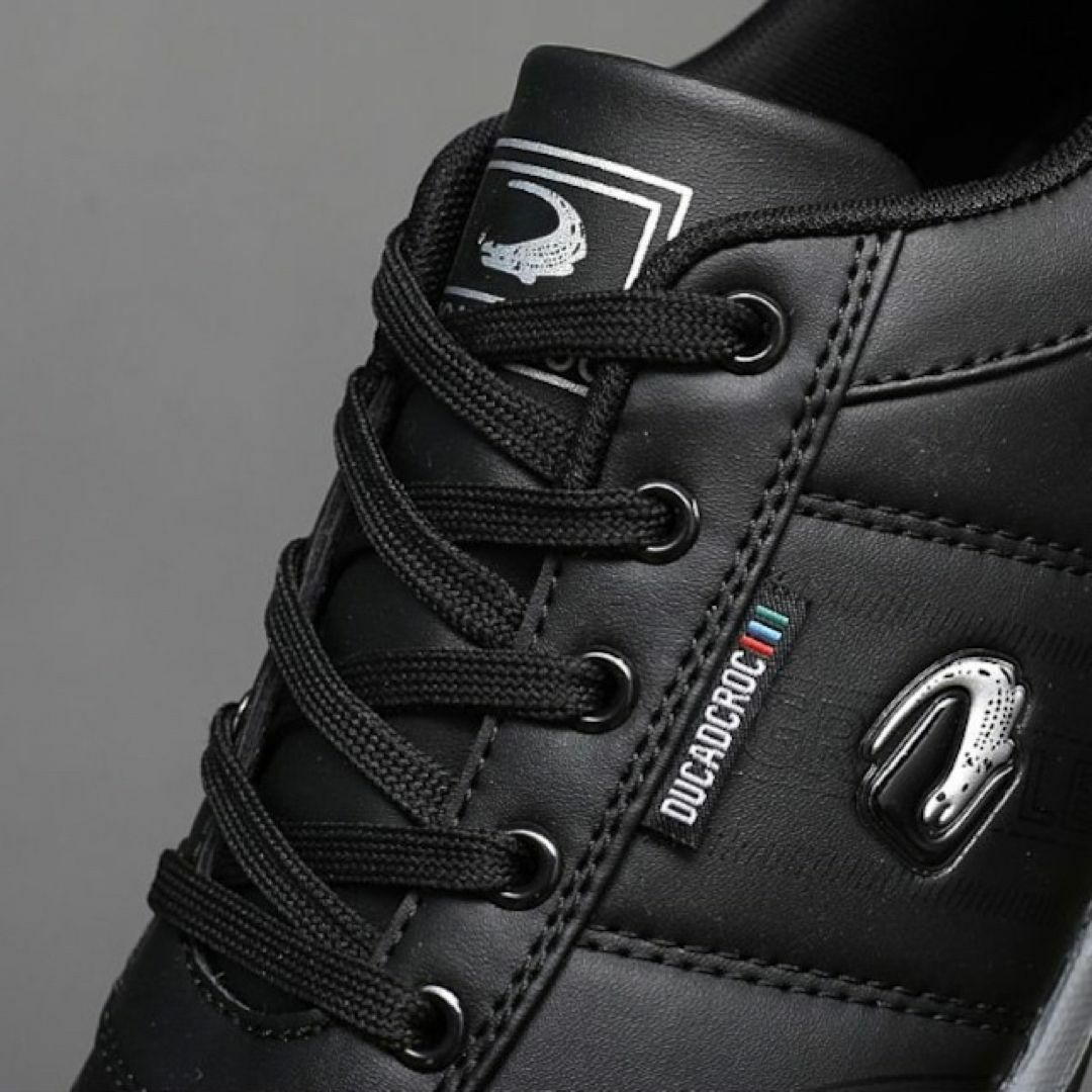 新品 未使用 ゴルフシューズ ランニングシューズ 黒 ブラック26.5cm メンズの靴/シューズ(スニーカー)の商品写真