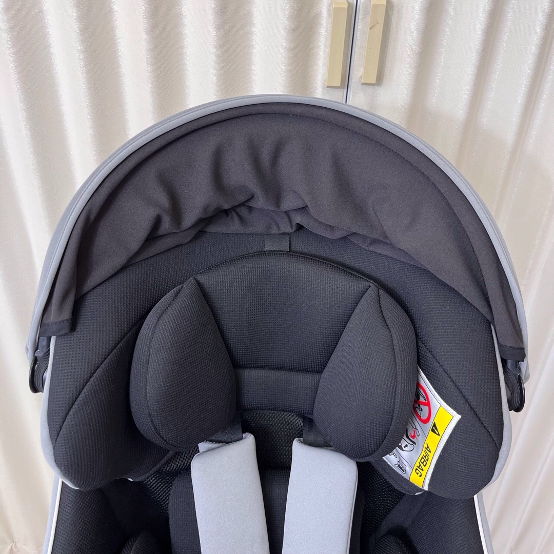 combi(コンビ)のクリーニング済　☆美品☆　コンビ　新生児OK　クルムーヴ　ISOFIX 　グレー キッズ/ベビー/マタニティの外出/移動用品(自動車用チャイルドシート本体)の商品写真