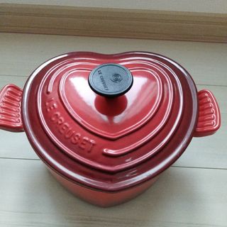 LE CREUSET - ル・クルーゼ　ハート鍋