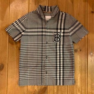 バーバリー(BURBERRY)の美品　バーバリー　シャツ　半袖　トップス　Burberry 6(ブラウス)