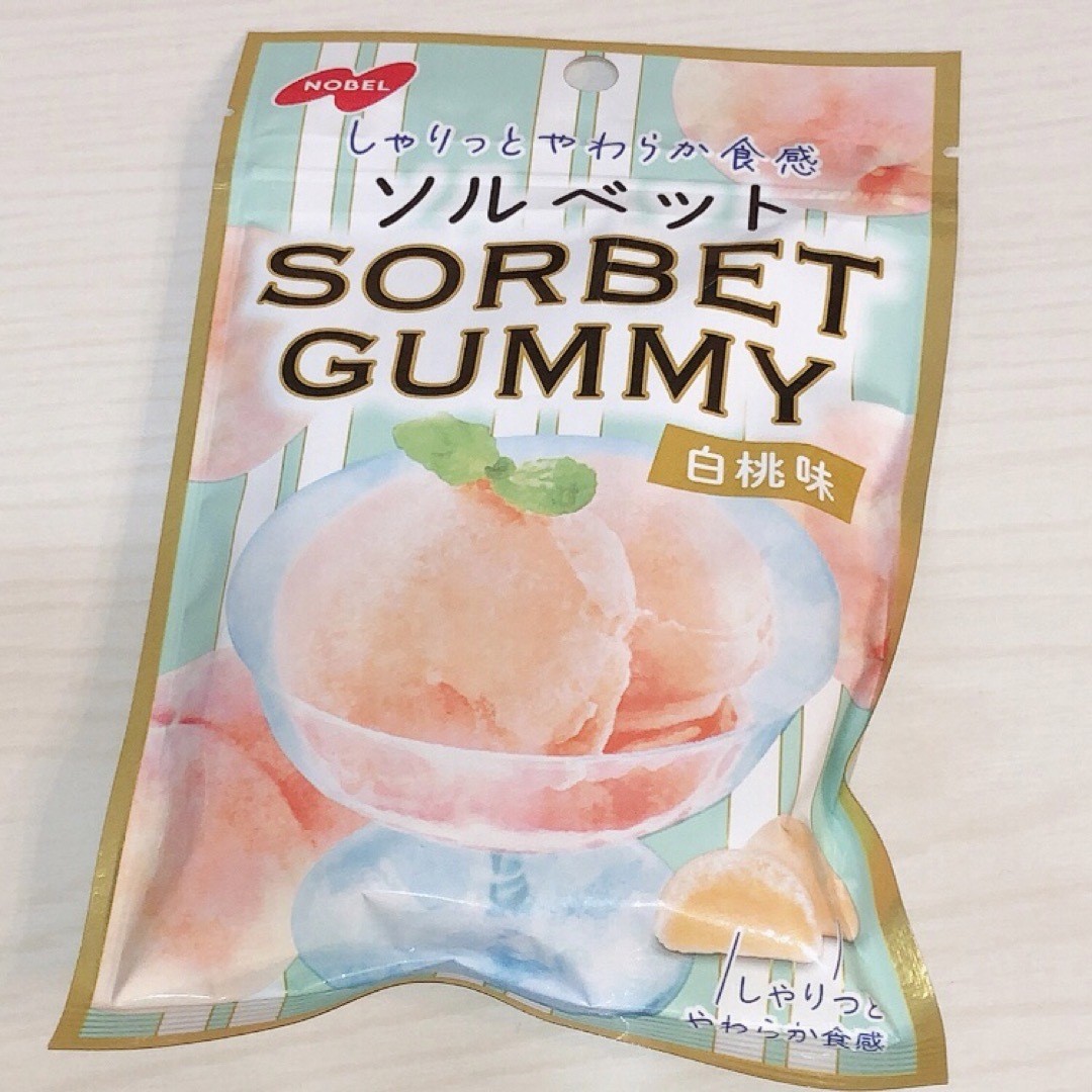 NOBEL SORBET GUMMY ノーベル ソルベットグミ 白桃味 10袋 食品/飲料/酒の食品(菓子/デザート)の商品写真