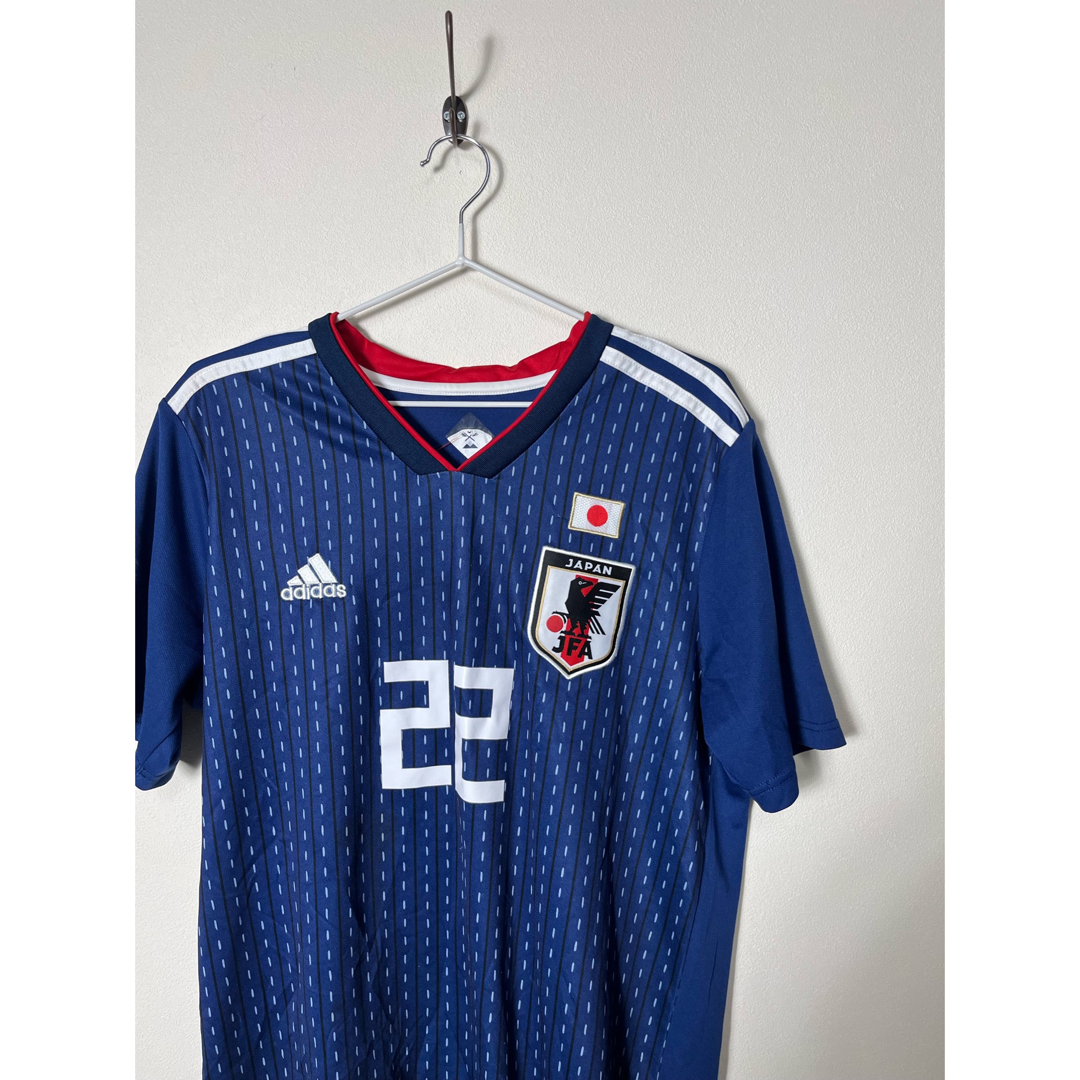 adidas(アディダス)のK882 日本 サッカー JAPAN 22番 吉田麻也 YOSHIDA スポーツ/アウトドアのサッカー/フットサル(ウェア)の商品写真