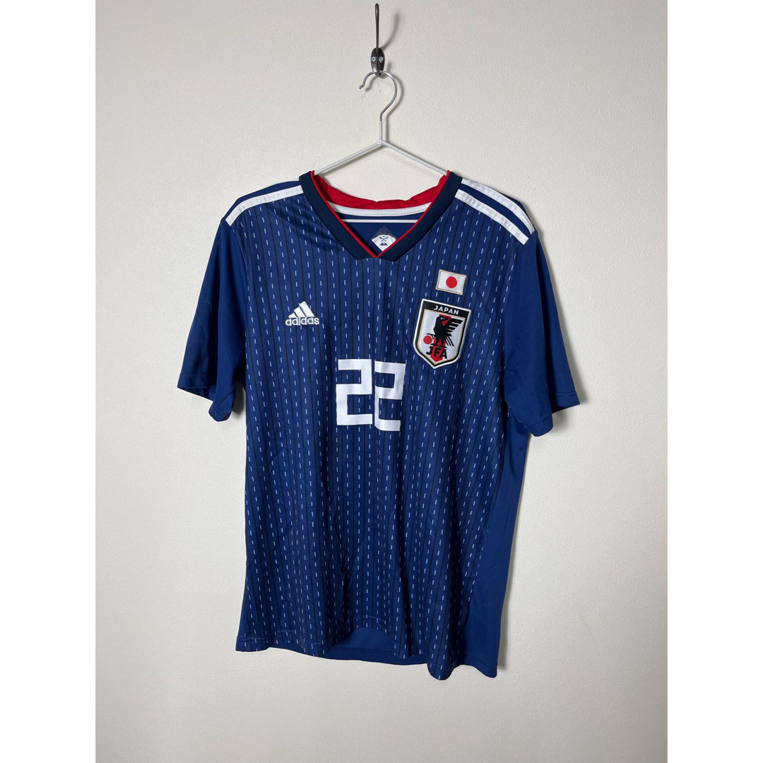 adidas(アディダス)のK882 日本 サッカー JAPAN 22番 吉田麻也 YOSHIDA スポーツ/アウトドアのサッカー/フットサル(ウェア)の商品写真