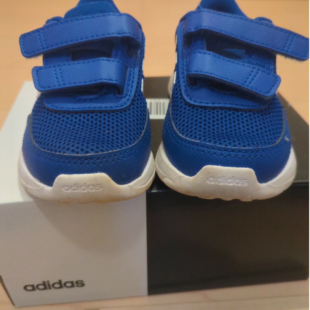 adidas(アディダス)のadidasスニーカー baby キッズ/ベビー/マタニティのベビー靴/シューズ(~14cm)(スニーカー)の商品写真