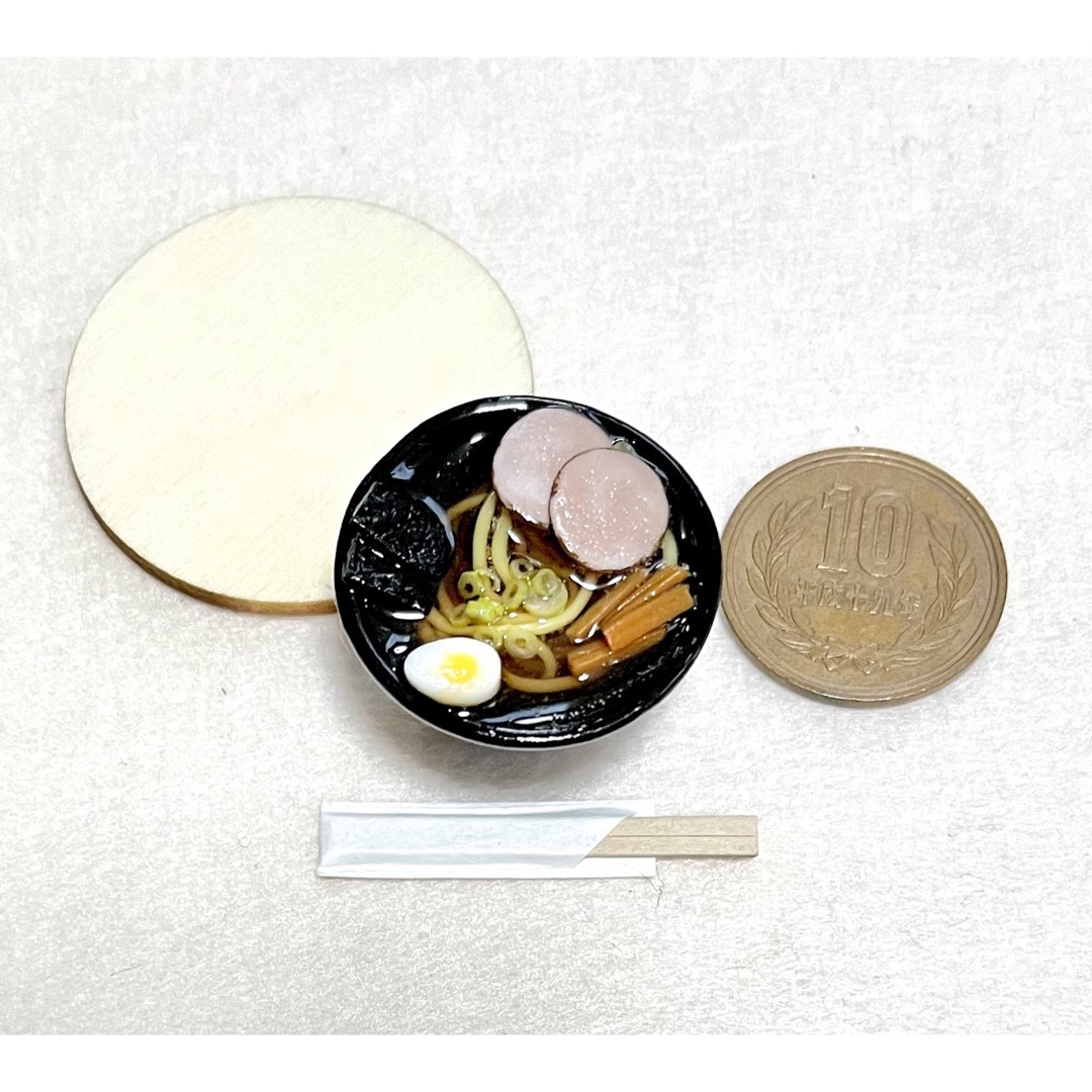 ミニチュア ラーメン 醤油ラーメン フェイクフード 食品サンプル ハンドメイド ハンドメイドのおもちゃ(ミニチュア)の商品写真