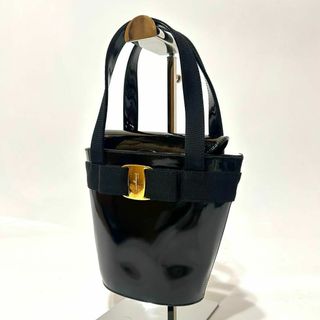 サルヴァトーレフェラガモ(Salvatore Ferragamo)の【美品】　Salvatore Ferragamo ハンドバッグ　ヴァラ　バケツ型(ハンドバッグ)