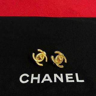 シャネル(CHANEL)のほぼ未使用 コメあり CHANEL シャネル ヴィンテージ 96A ココマーク モチーフ イヤリング イヤーカフ アクセサリー ゴールド 26704(イヤリング)