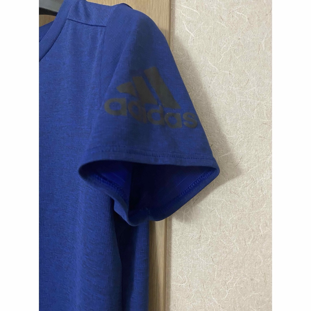 adidas(アディダス)のadidas アディダス　Tシャツ　ブルー メンズのトップス(Tシャツ/カットソー(半袖/袖なし))の商品写真