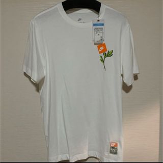 NIKE - 新品タグ付き！ナイキ　NIKE   トップス　Tシャツ