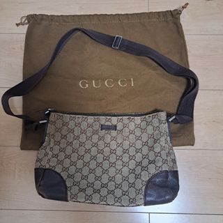 グッチ(Gucci)のGUCCI　ショルダーバッグ(ショルダーバッグ)