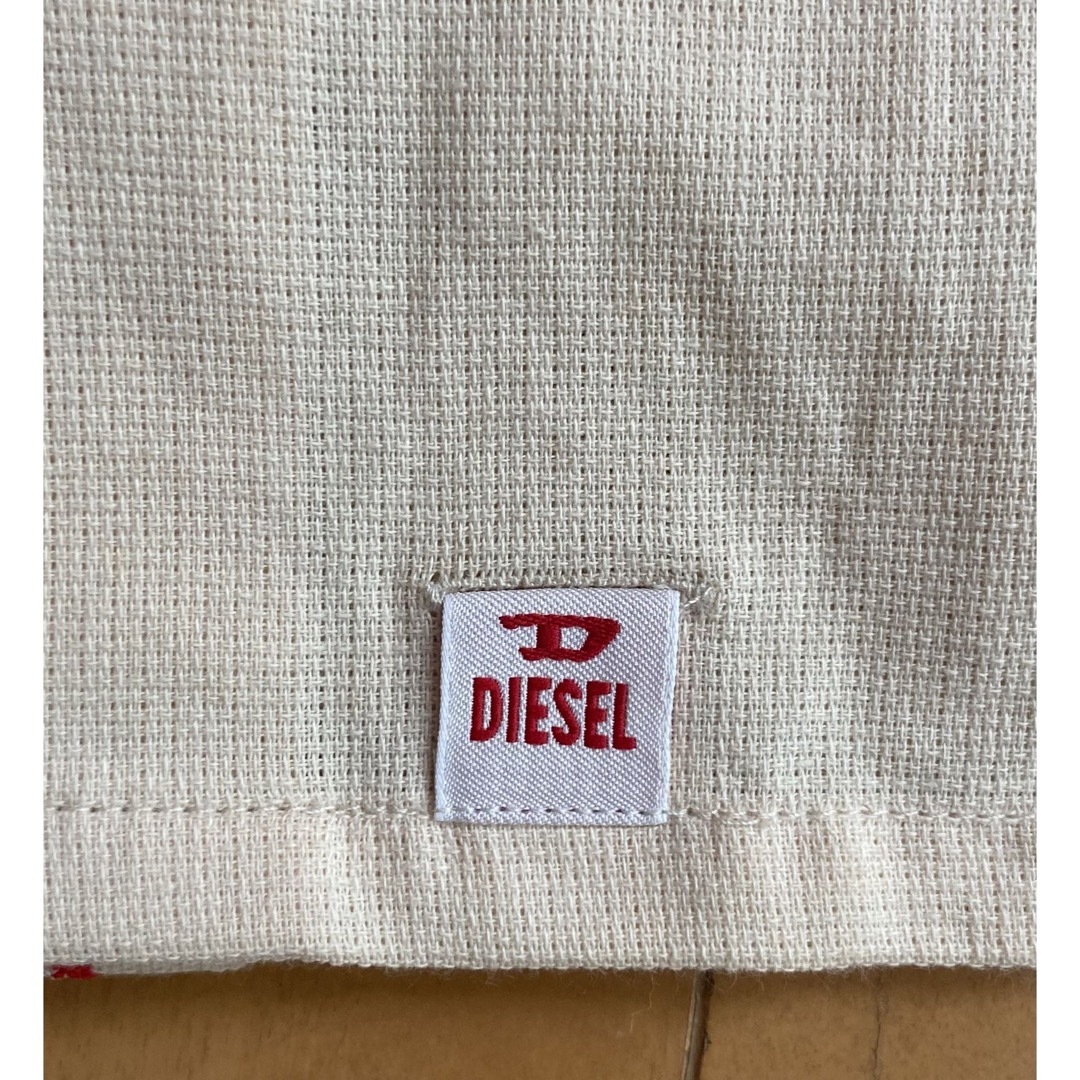 DIESEL(ディーゼル)のタグ付 DIESEL ディーゼル 半袖ボタンダウン アロハシャツ レッド 麻混S メンズのトップス(シャツ)の商品写真