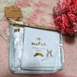 新品未開封♥うさぎ♥ハンカチ＆うさぎハンドクリーム♥うさぎポーチセット(ポーチ)