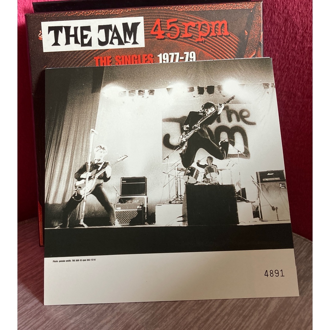 鬼レア 7インチレコードBOX『THE JAM SINGLES 1977-79』の通販 鬼レア 7インチレコードBOX『THE JAM SINGLES 1977-79』の通販