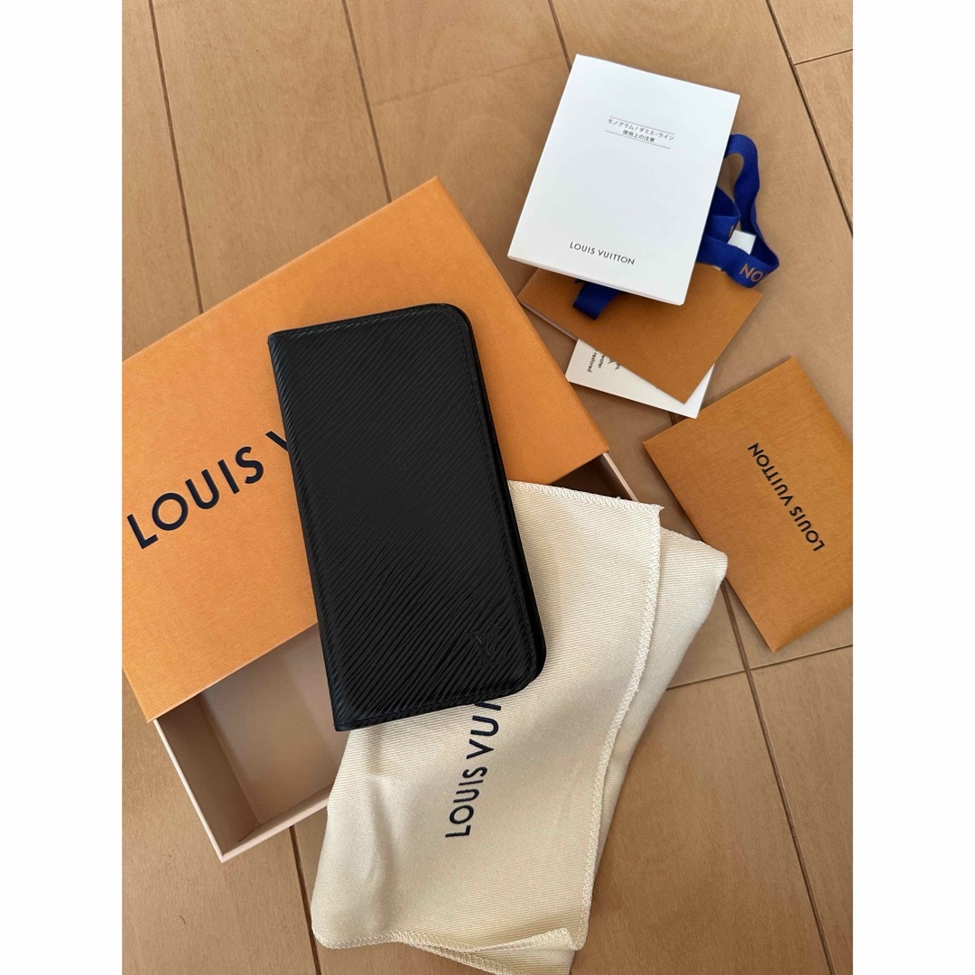 LOUIS VUITTON(ルイヴィトン)のLOUIS VUITTON ルイヴィトン iPhonex xs 黒 エピ 本物品 スマホ/家電/カメラのスマホアクセサリー(iPhoneケース)の商品写真