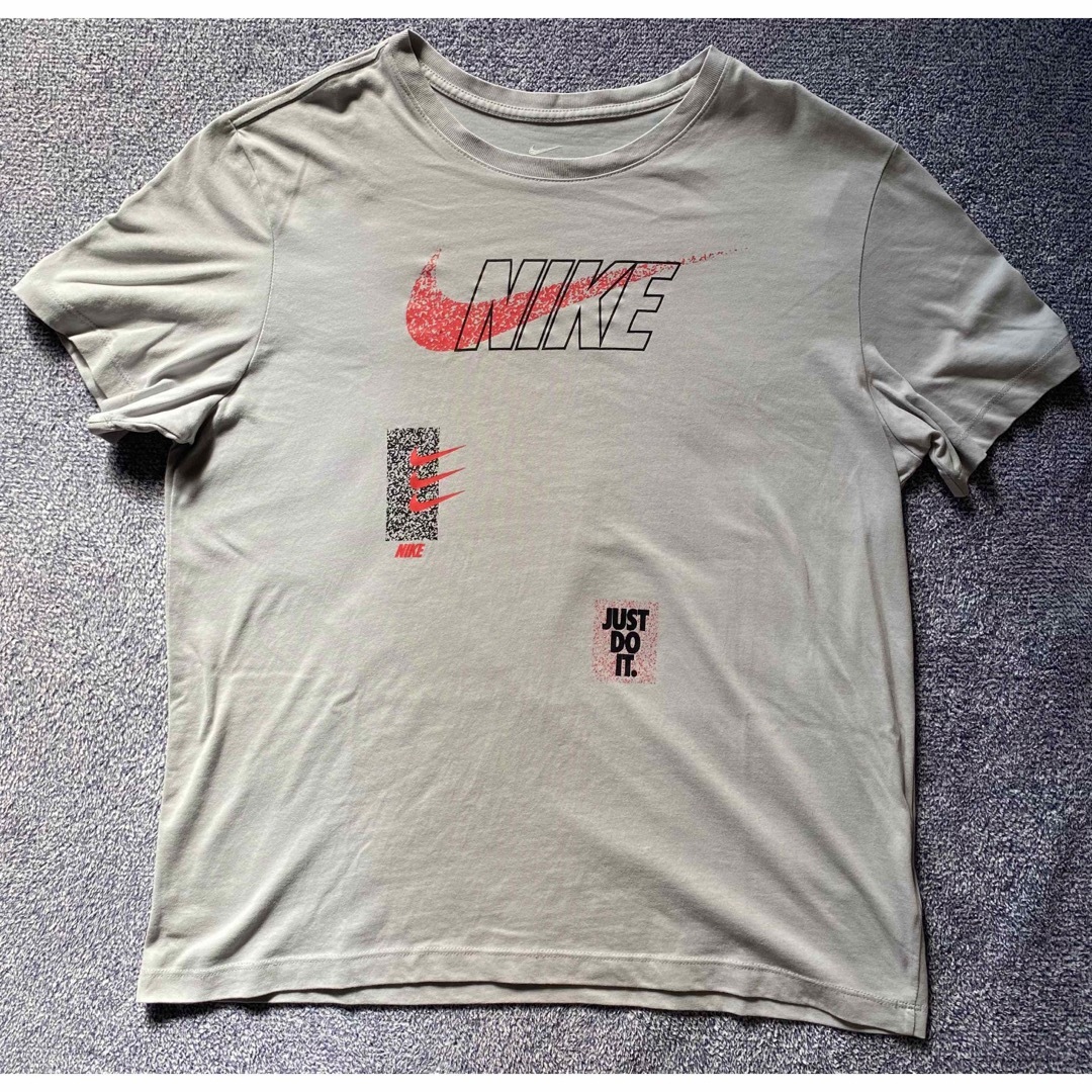 NIKE(ナイキ)のナイキ ドライフィット Tシャツ (gray) メンズのトップス(Tシャツ/カットソー(半袖/袖なし))の商品写真