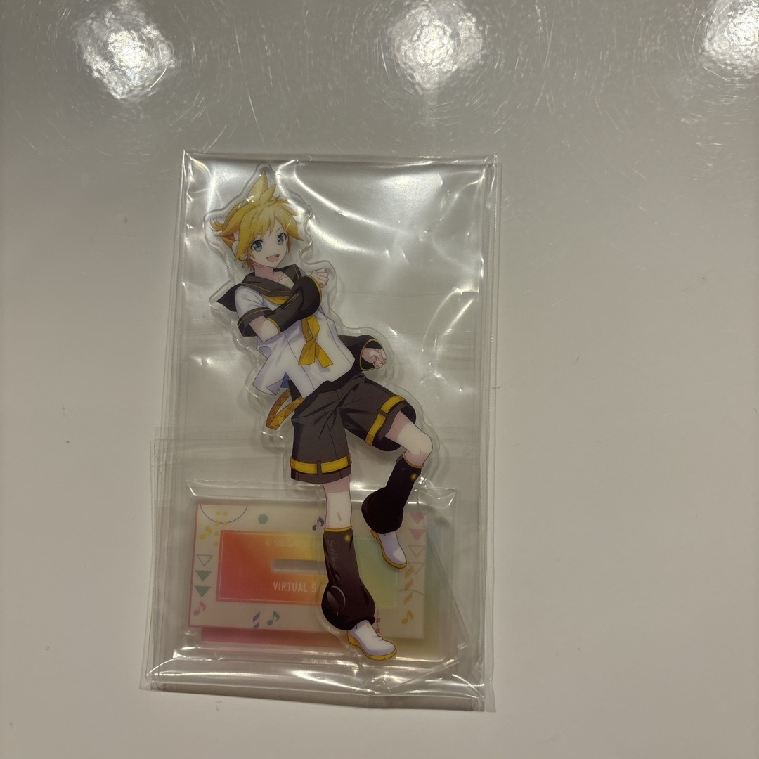 鏡音レン　アクリルスタンド　ウエハース エンタメ/ホビーのフィギュア(ゲームキャラクター)の商品写真