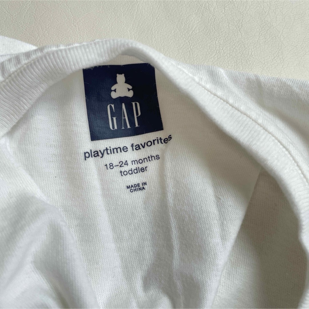 GAP(ギャップ)のBaby Gap Tシャツ 無地 白 ホワイト キッズ/ベビー/マタニティのベビー服(~85cm)(Ｔシャツ)の商品写真