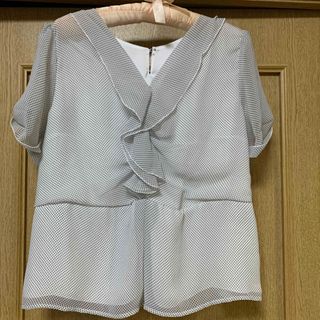 INDIVI - ブラウス　新品　44サイズ☆☆★★