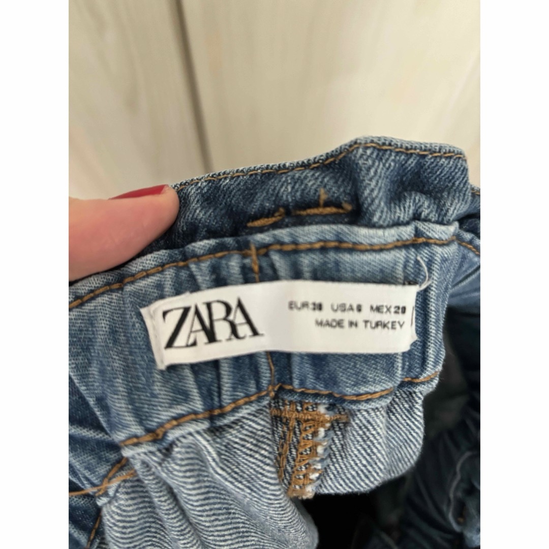 ZARA(ザラ)のZARA ZARA ペーパーバックデニム　38 レディースのパンツ(デニム/ジーンズ)の商品写真