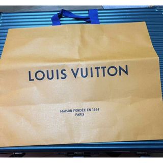 LOUIS VUITTON - 美品　LOUIS VUITTON ルイヴィトンショッパー ショップ袋 紙袋　大　