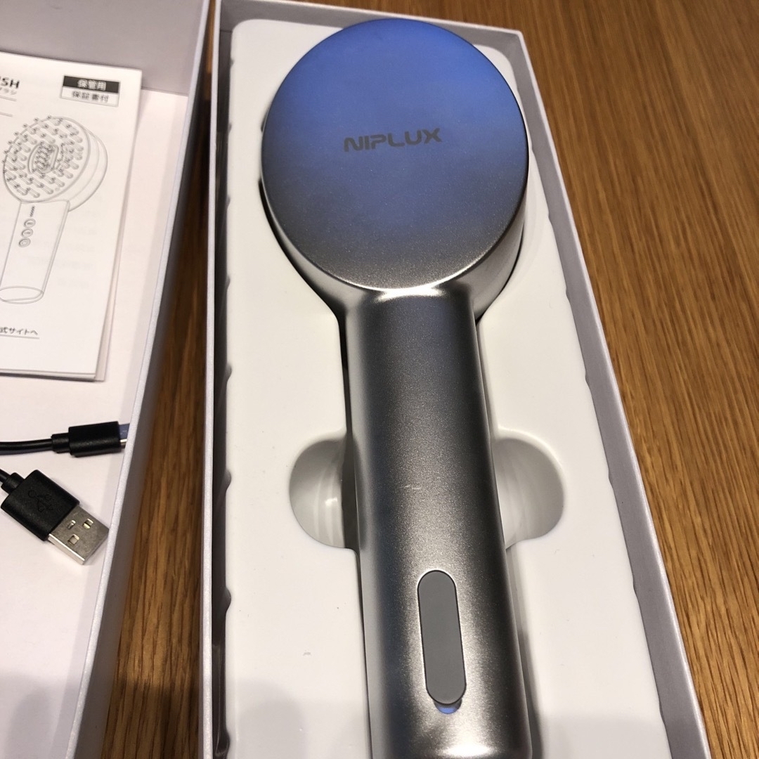 NIPLUX EMS LIFT BRUSH   コスメ/美容のメイク道具/ケアグッズ(ブラシ・チップ)の商品写真