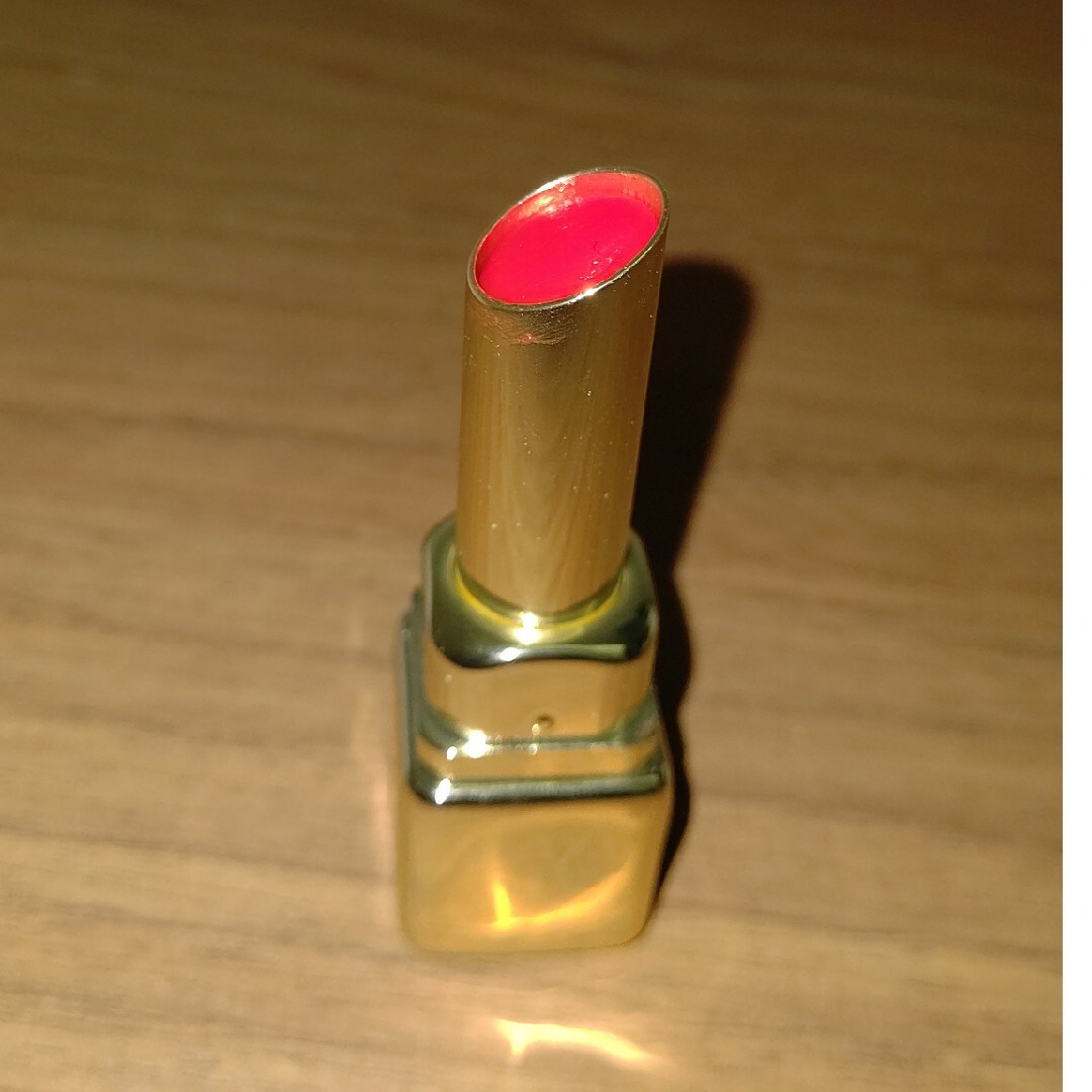 GUERLAIN(ゲラン)のゲラン  キスキスビーグロウ  775 コスメ/美容のベースメイク/化粧品(口紅)の商品写真
