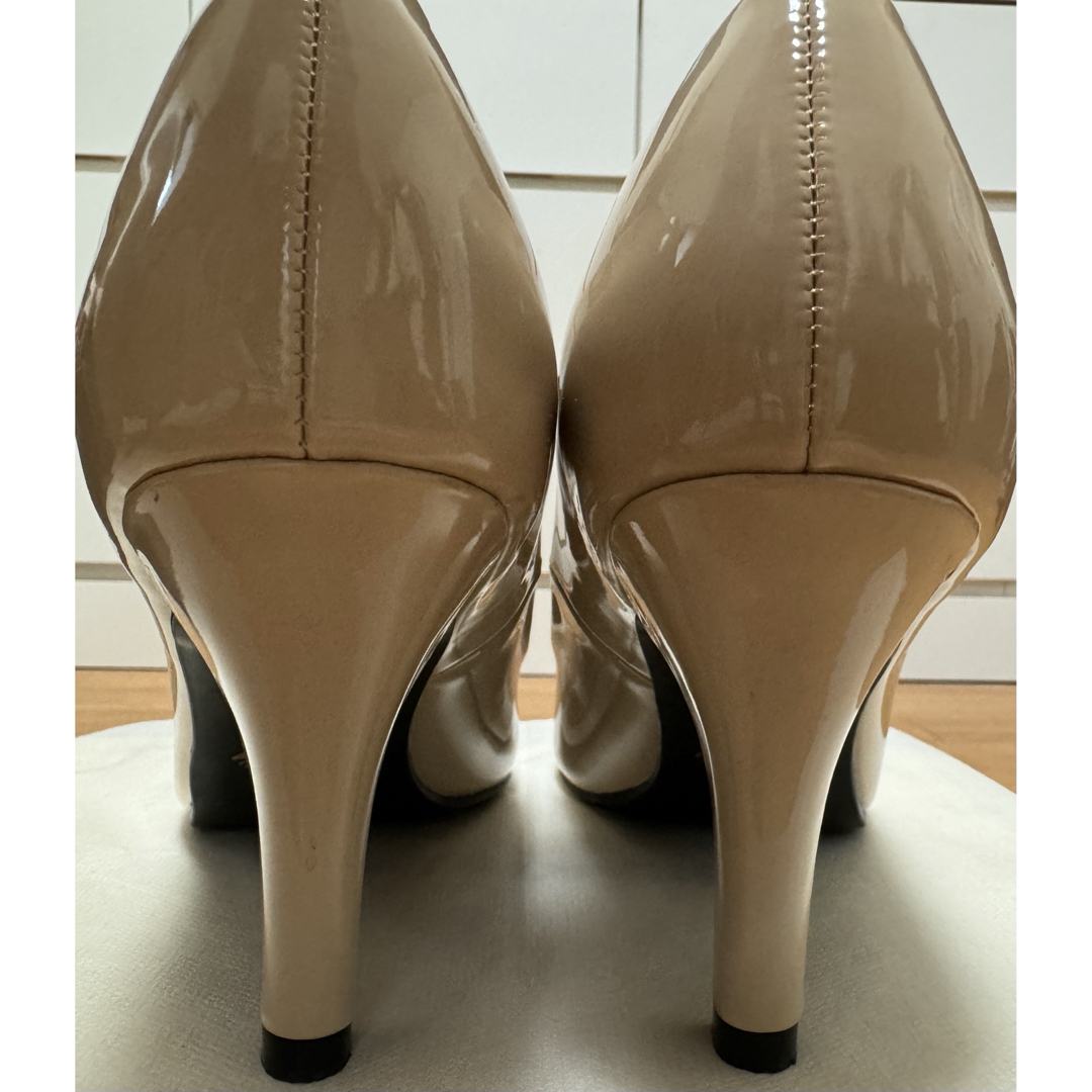 パンプス　エナメル　エナメルパンプス レディースの靴/シューズ(ハイヒール/パンプス)の商品写真