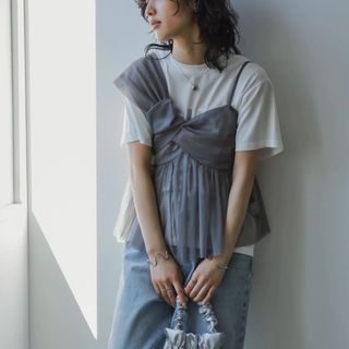 リエディ(Re:EDIT)の【美品】ソフトチュールアシンメトリーデザインキャミソールトップス(シャツ/ブラウス(長袖/七分))