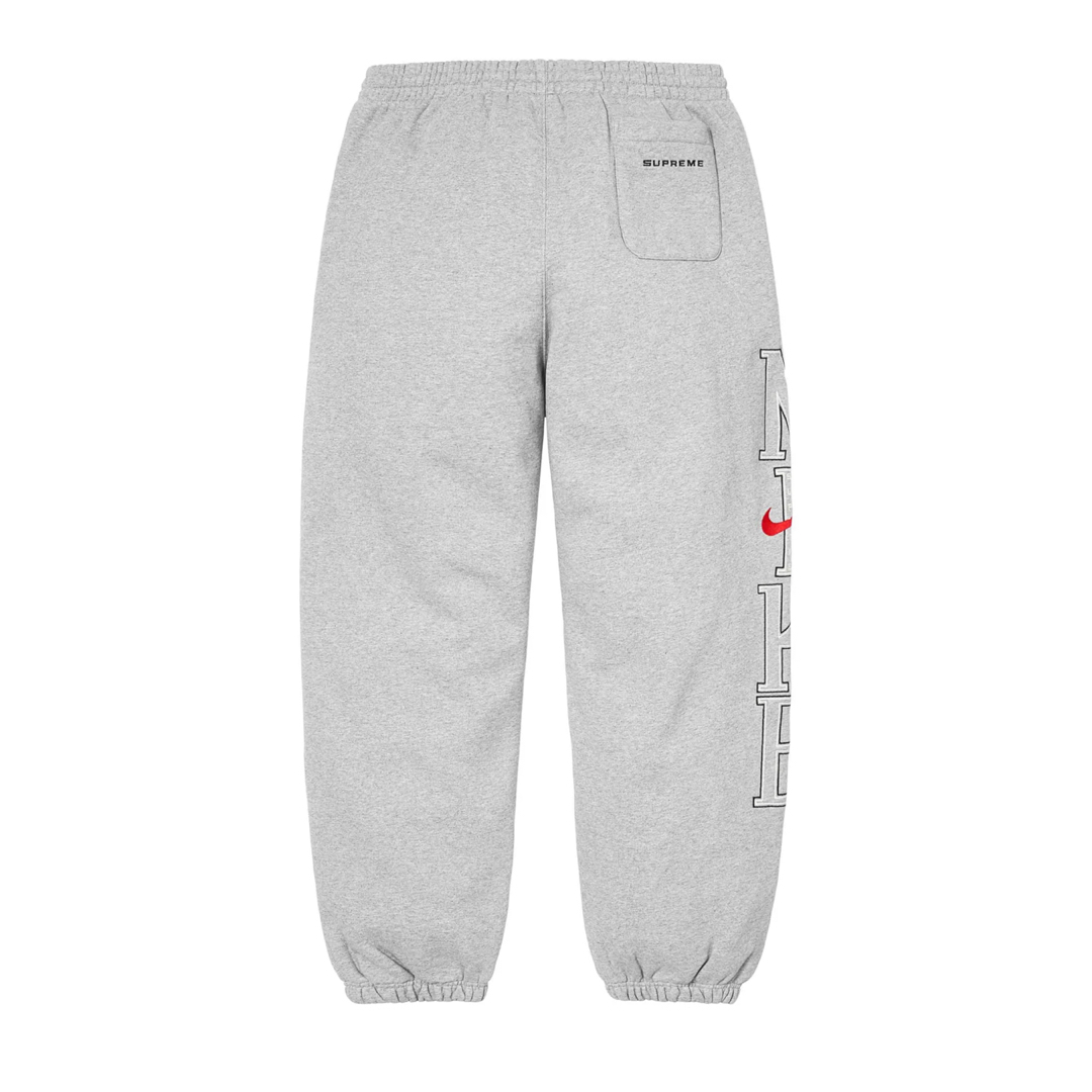 Supreme(シュプリーム)のSupreme x Nike Sweatpant "Heather Grey" メンズのパンツ(その他)の商品写真