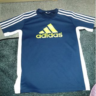 アディダス(adidas)のadidas　半袖　150センチ(Tシャツ/カットソー)