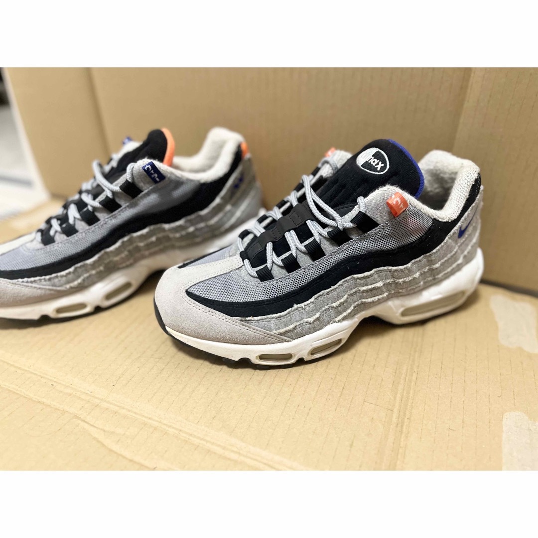 NIKE(ナイキ)のNIKE エアマックス AIRMAX 95 ループウィラー メンズの靴/シューズ(スニーカー)の商品写真