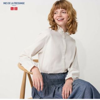 ユニクロ(UNIQLO)の■【新品・未開封】ダンガリーフリルブラウス　L 　ユニクロ　イネス　オフホワイト(シャツ/ブラウス(長袖/七分))