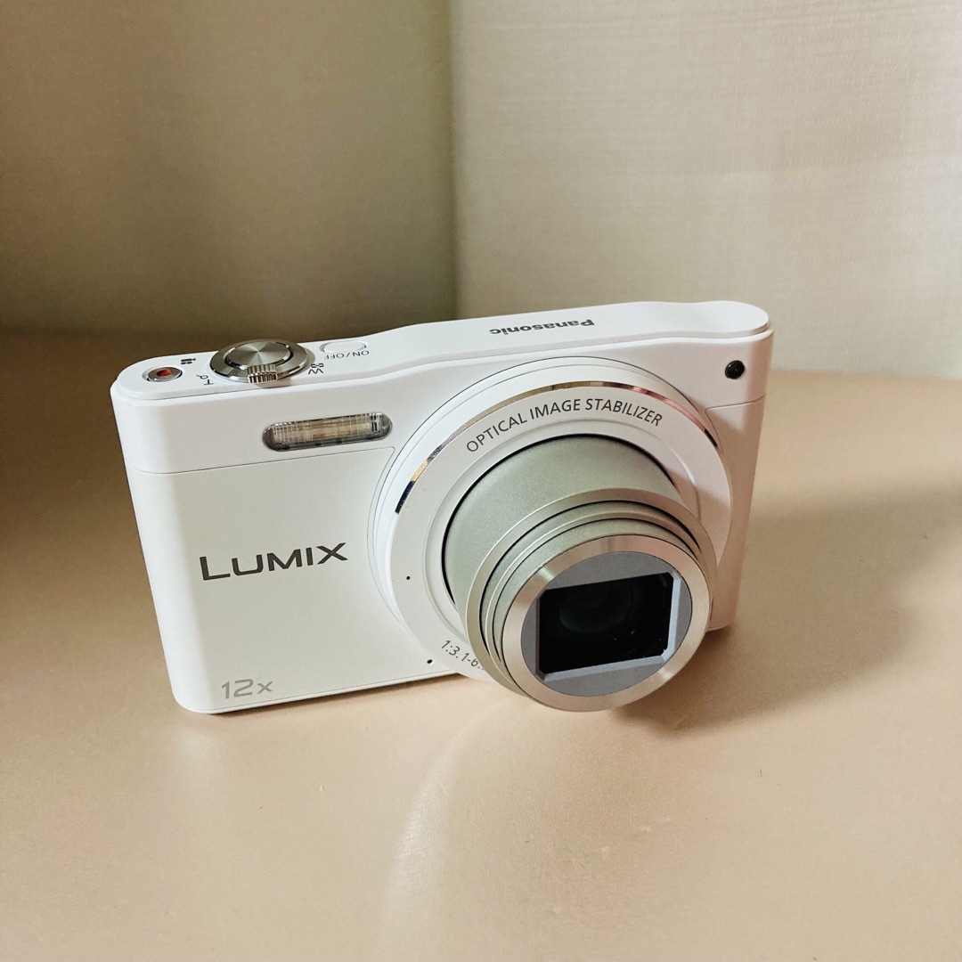 Panasonic デジカメ LUMIX ルミックス DMC-SZ8 ホワイト スマホ/家電/カメラのカメラ(コンパクトデジタルカメラ)の商品写真