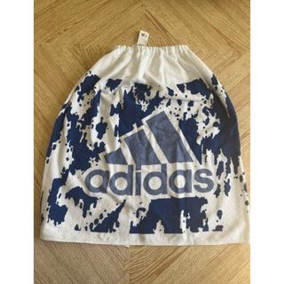 adidas - アディダス　ラップタオル　60サイズ