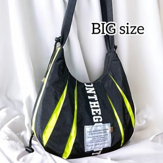 Big size／BLACK × Neon yellow ギャザーバッグ(バッグ)