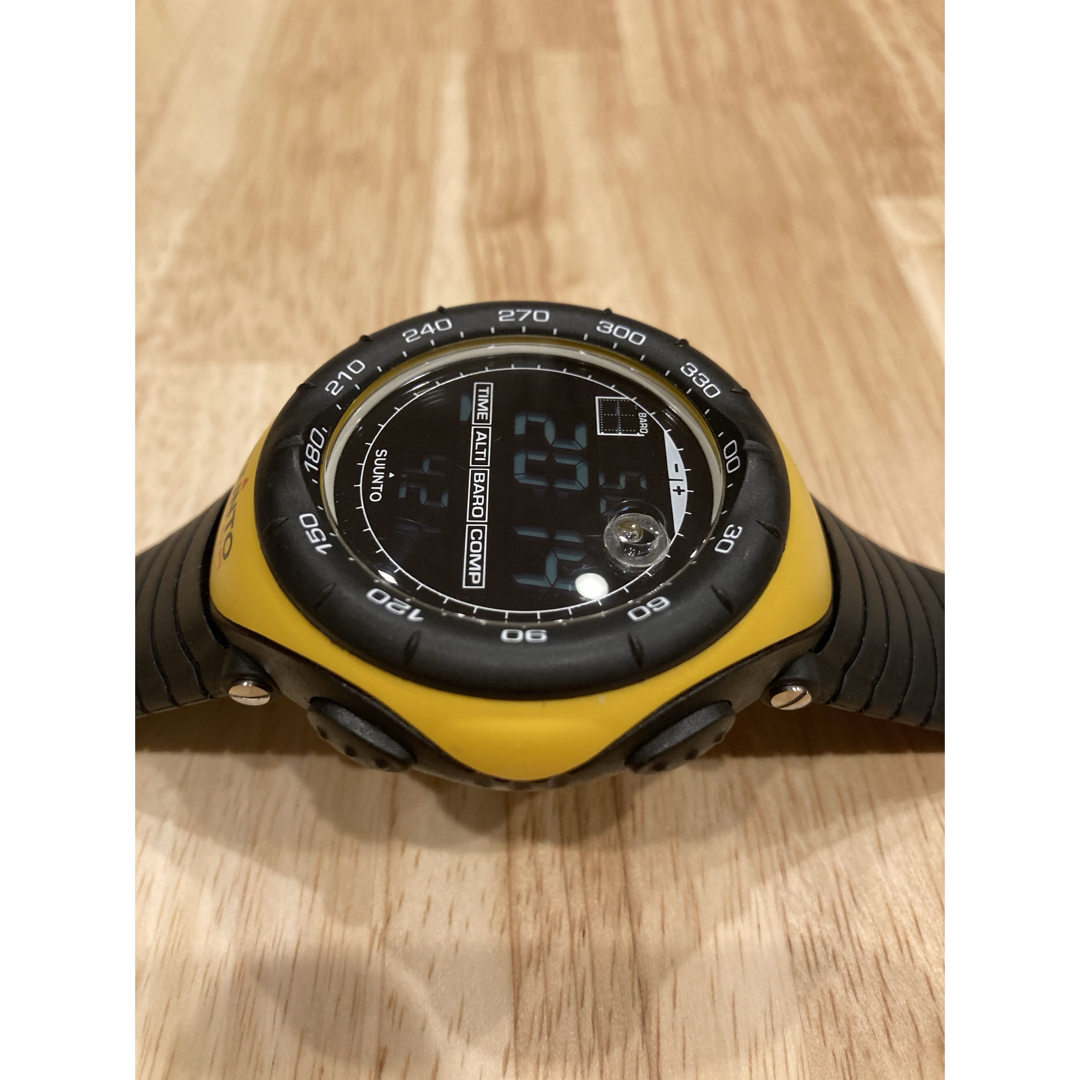 SUUNTO(スント)のSUUNTO VECTOR イエロー スント ベクターコア レガッタ 腕時計 メンズの時計(腕時計(デジタル))の商品写真